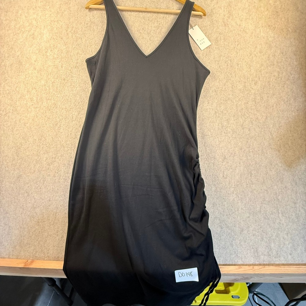 NWT A New Day Black Ribbed Ruched Side Midi Dress V-Neck Sleeveless Large